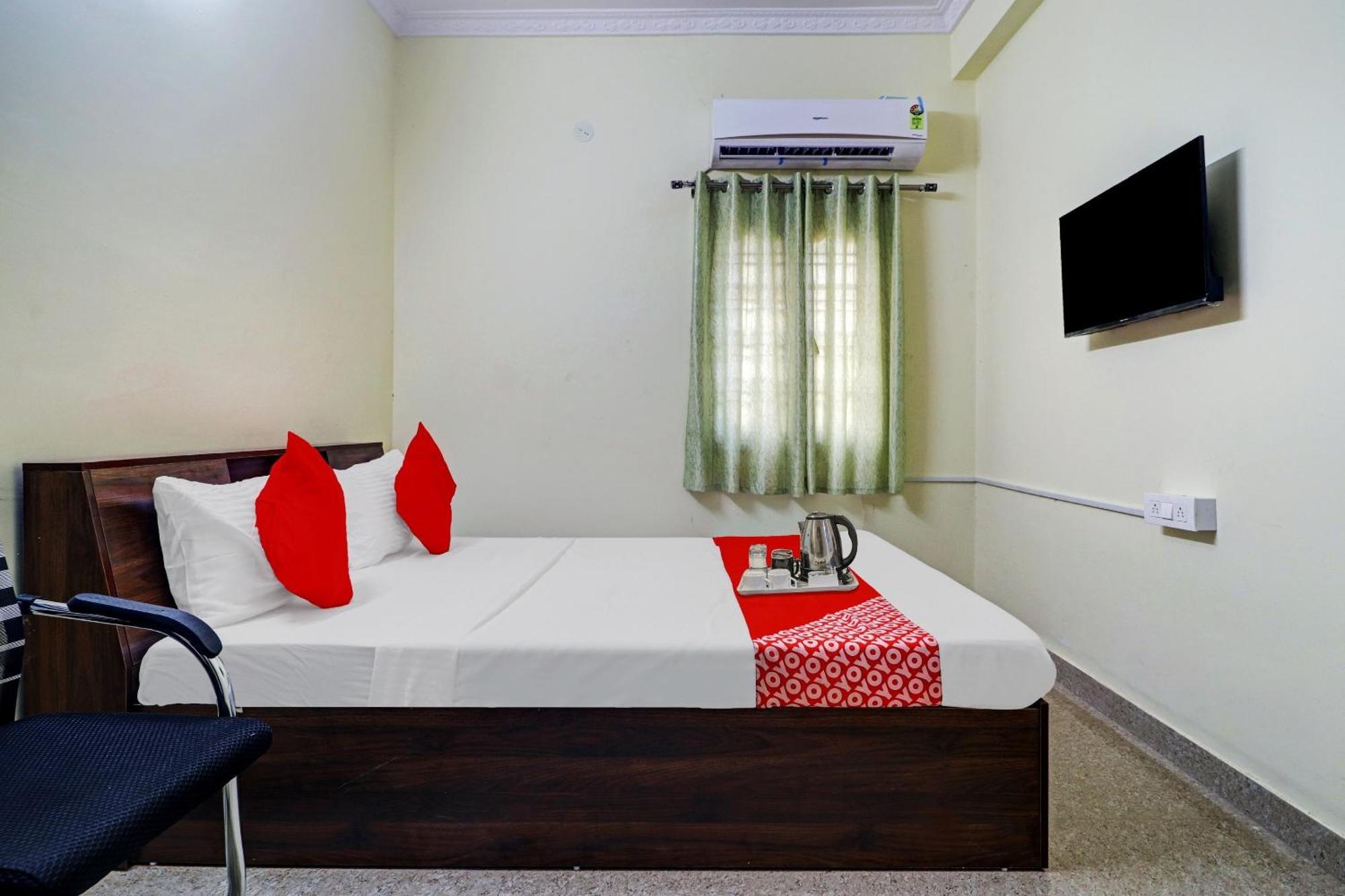 Hotel O S V Residency Kajaguda Near Gachibowli Hyderabad Exterior photo